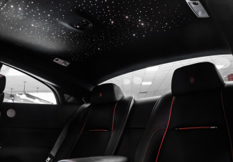 Подержанный автомобиль Rolls-Royce Wraith 2018 года (52 фото)