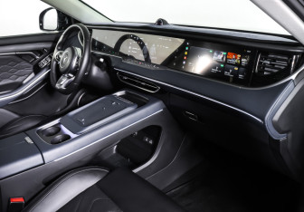 Подержанный автомобиль Voyah Free 2023 года (11 фото)