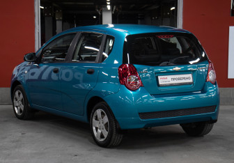 Подержанный автомобиль Chevrolet Aveo Hatchback 2008 года (7 фото)