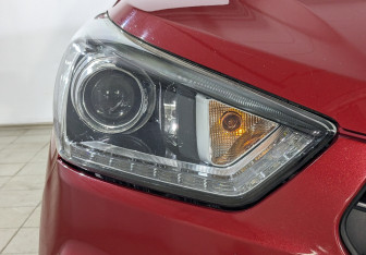 Подержанный автомобиль Hyundai Creta 2019 года (11 фото)