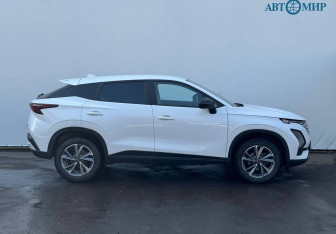 Подержанный автомобиль Omoda C5 2024 года (4 фото)