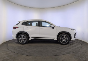 Подержанный автомобиль Exeed LX 2022 года (4 фото)