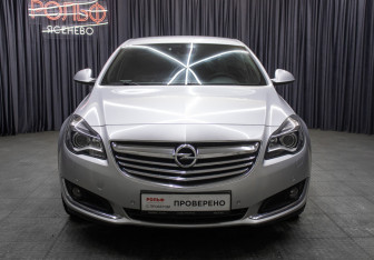Подержанный автомобиль Opel Insignia Sedan 2013 года (2 фото)