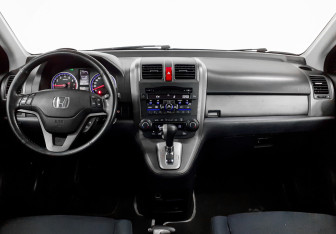Подержанный автомобиль Honda CR-V 2011 года (8 фото)