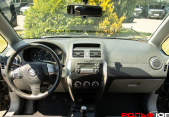 Подержанный автомобиль Suzuki SX4 Hatchback 2007 года (9 фото)