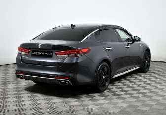 Подержанный автомобиль Kia Optima Sedan 2017 года (5 фото)