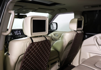 Подержанный автомобиль Infiniti QX80 2018 года (12 фото)