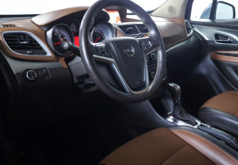 Подержанный автомобиль Opel Mokka 2014 года (14 фото)