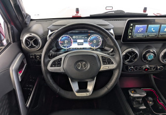 Подержанный автомобиль BAIC BJ40 2023 года (29 фото)