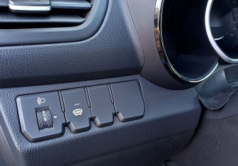 Подержанный автомобиль Kia Rio Sedan 2012 года (18 фото)