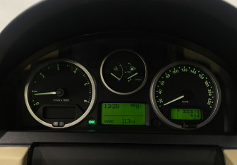 Подержанный автомобиль Land Rover Discovery 2008 года (25 фото)