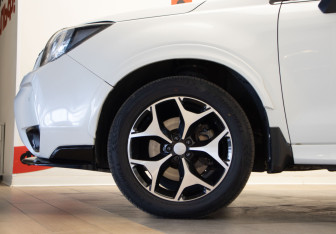 Подержанный автомобиль Subaru Forester Suv 2017 года (38 фото)