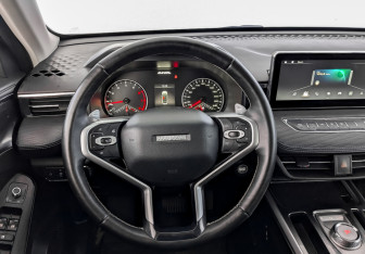 Подержанный автомобиль Haval Jolion 2023 года (21 фото)
