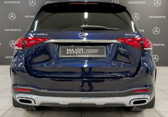 Подержанный автомобиль Mercedes-Benz GLE 2020 года (6 фото)