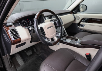 Подержанный автомобиль Land Rover Range Rover 2019 года (15 фото)