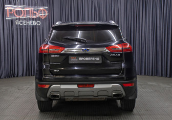 Подержанный автомобиль Geely Atlas 2018 года (6 фото)