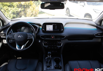 Подержанный автомобиль Hyundai Santa Fe 2020 года (12 фото)