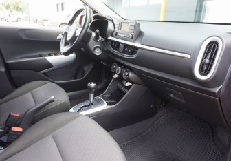 Подержанный автомобиль Kia Picanto 2018 года (11 фото)