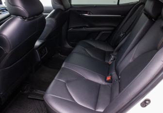Подержанный автомобиль Toyota Camry Sedan 2019 года (11 фото)