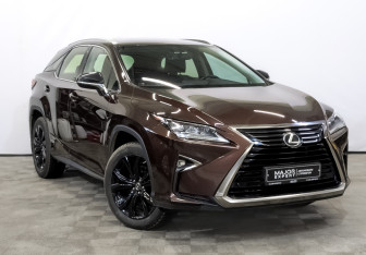 Подержанный автомобиль Lexus RX 2018 года (3 фото)