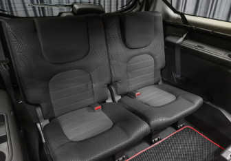 Подержанный автомобиль Nissan Pathfinder 2014 года (12 фото)