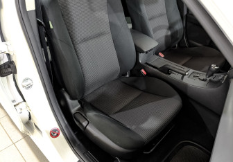 Подержанный автомобиль Mazda 3 Sedan 2012 года (24 фото)