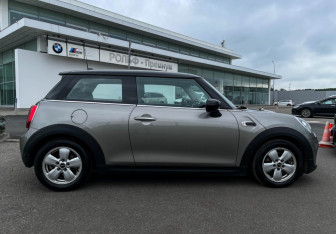 Подержанный автомобиль MINI Hatch 2020 года (4 фото)