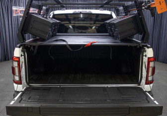 Подержанный автомобиль Ford F-150 2022 года (11 фото)