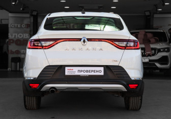 Подержанный автомобиль Renault Arkana 2021 года (5 фото)