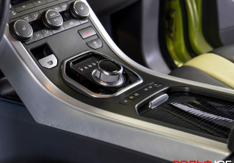 Подержанный автомобиль Land Rover Range Rover Evoque 2012 года (12 фото)