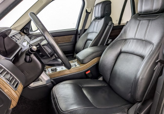 Подержанный автомобиль Land Rover Range Rover 2018 года (21 фото)