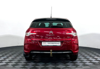 Подержанный автомобиль Citroen C4 Hatchback 2013 года (6 фото)