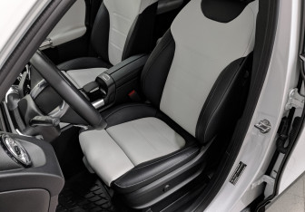 Подержанный автомобиль Mercedes-Benz GLB 2021 года (19 фото)