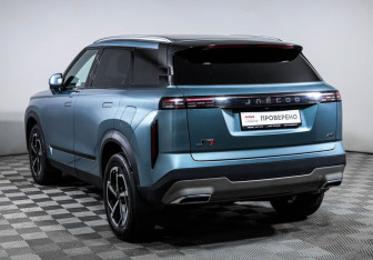 Подержанный автомобиль Jaecoo J7 2024 года (7 фото)