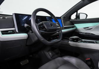 Подержанный автомобиль Changan UNI-T 2023 года (9 фото)