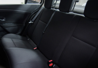 Подержанный автомобиль Renault Fluence 2014 года (12 фото)