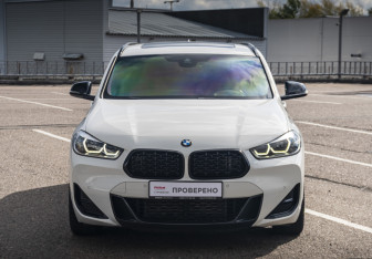Подержанный автомобиль BMW X2 2021 года (2 фото)