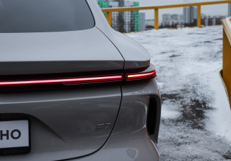 Подержанный автомобиль Rising Auto F7 2023 года (17 фото)