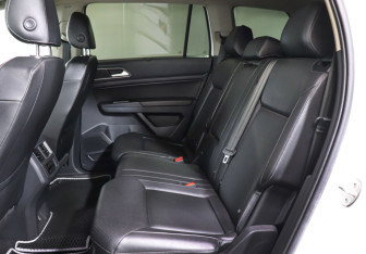 Подержанный автомобиль Volkswagen Teramont 2019 года (10 фото)