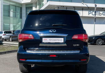 Подержанный автомобиль Infiniti QX80 2017 года (6 фото)