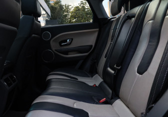 Подержанный автомобиль Land Rover Range Rover Evoque 2013 года (9 фото)