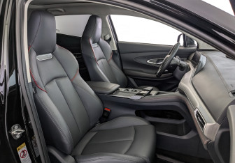 Подержанный автомобиль Changan UNI-T 2024 года (24 фото)