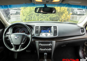 Подержанный автомобиль Nissan Teana 2013 года (10 фото)