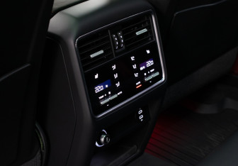 Подержанный автомобиль Porsche Cayenne 2021 года (29 фото)