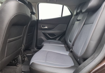 Подержанный автомобиль Opel Mokka 2013 года (11 фото)