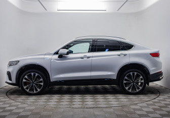 Подержанный автомобиль Geely Tugella 2024 года (8 фото)