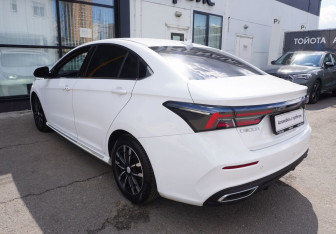 Подержанный автомобиль Omoda S5 2023 года (7 фото)