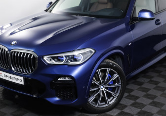 Подержанный автомобиль BMW X5 2021 года (24 фото)