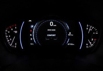 Подержанный автомобиль Hyundai Santa Fe 2019 года (11 фото)