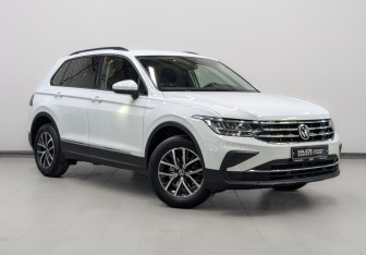 Подержанный автомобиль Volkswagen Tiguan 2022 года (3 фото)